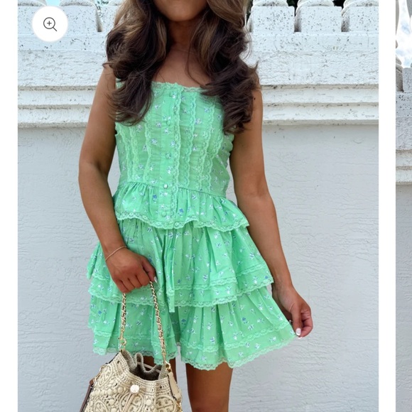 KEY LIME TIERED FLORAL DRESS! EXCELLENT QUALITY!!! NWT!! S - Picture 1 of 7